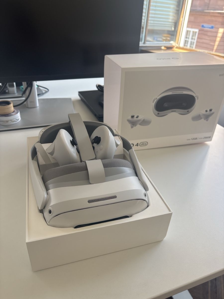Pico Casco VR: Pico 4 Ultra Vr headset – Nuovo (secondo la descrizione) da Basel venduto da lau_vr2d 1