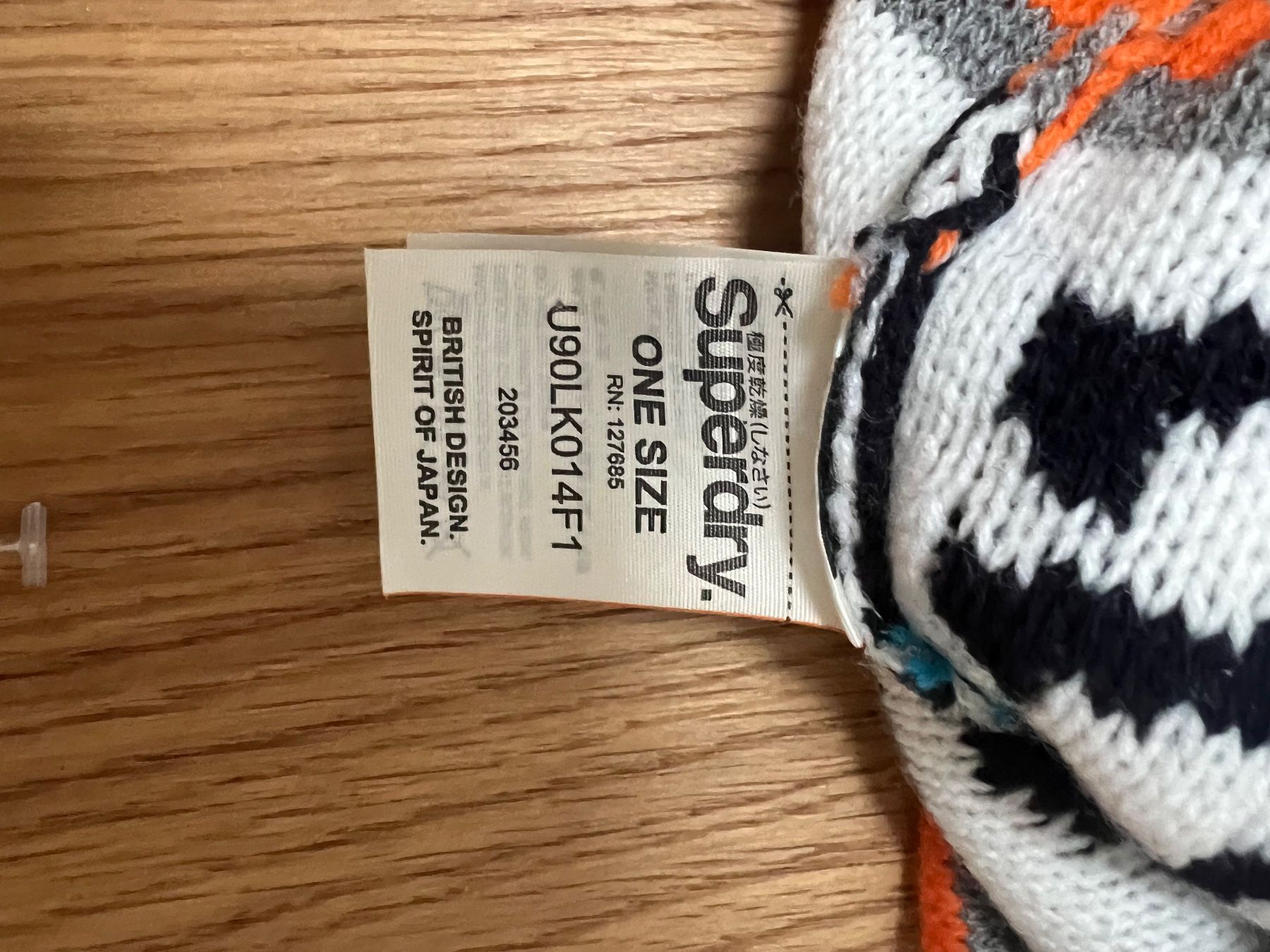 Accessori per capelli: Superdry Mütze – Usato da Luzern venduto da sydney01. 1