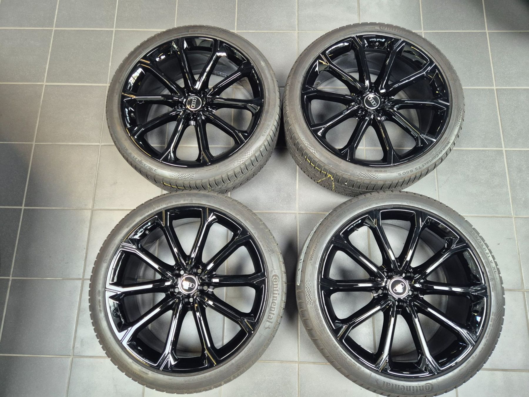 Audi Pneumatici & Ruote complete: Winterräder 21" Audi RSQ3 – Usato da Winterthur venduto da WEWi-Ersatzteile