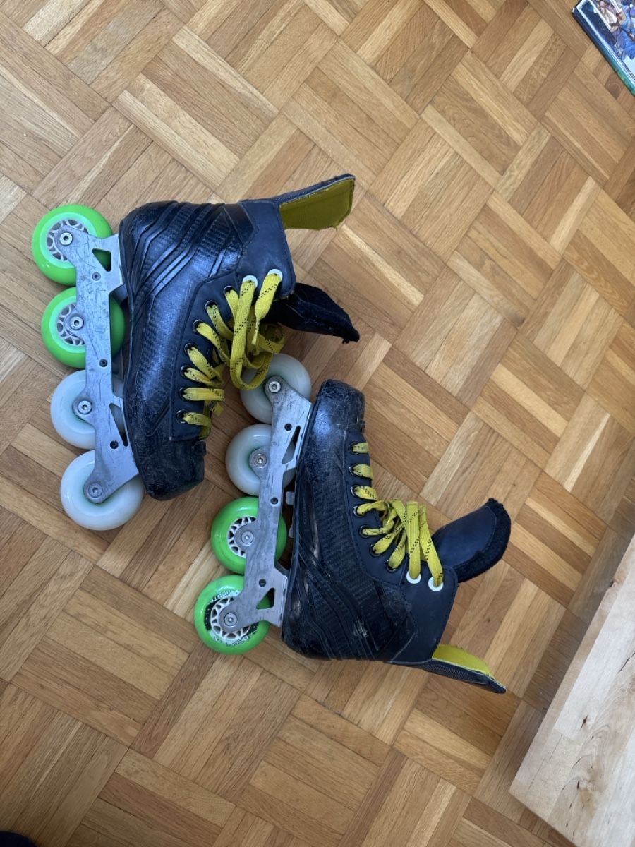 Bauer Patins à roul. & inline: Bauer rs inline skater hockey  – D'occasion à Fribourg par Jayaeby 2
