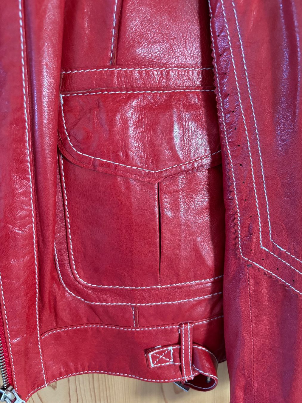Jacken: Lederjacke Sommer rot – Gebraucht aus Weinfelden von stella79 1