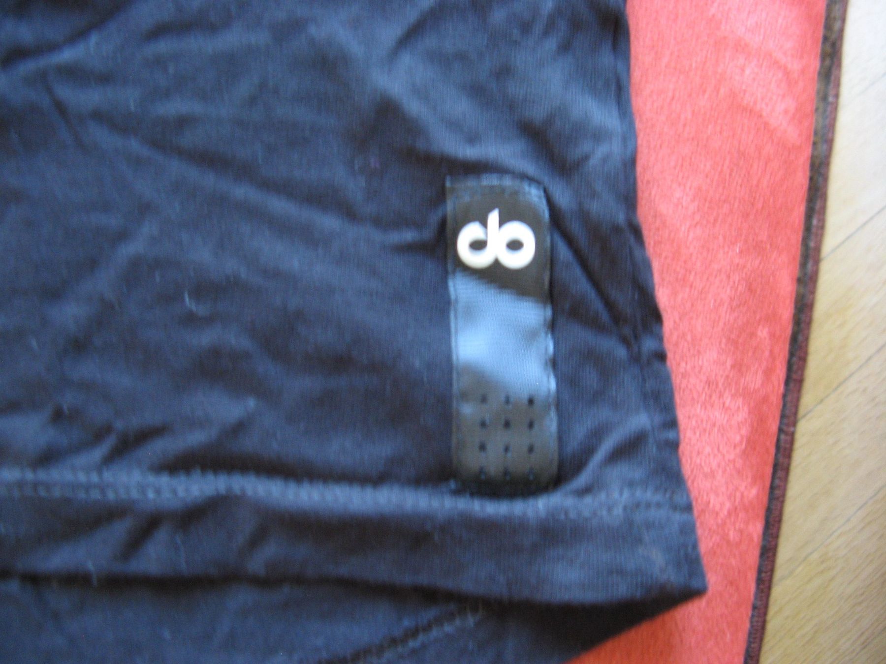 Tops: kurzes Tanktop schwarz Gr. S – Gebraucht aus Zürich von apil 3