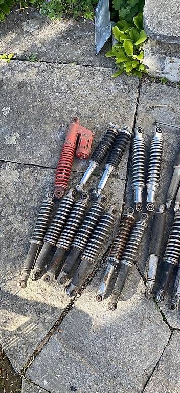 Puch Parti ricambio per ciclomotori: Töffli Stossdämpfer Puch/Sachs – Difettoso da Büren an der Aare venduto da twostrokeguy 2