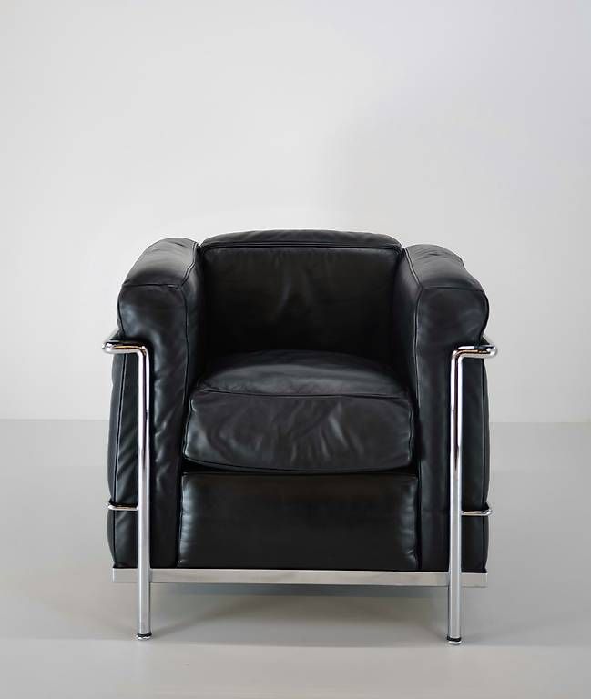 Le Corbusier Divani: LC2 Sofa & Sessel: Designklassiker von Le Corbusier – Usato da Beromünster venduto da VSNC 1