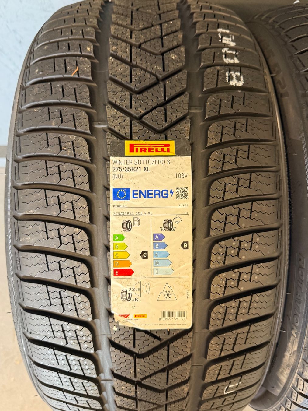 Pirelli Pneumatici & Ruote complete: Winterreifen 275/35R21 103V Pirelli – Nuovo e nell'imballaggio originale da Gerlafingen venduto da Pneu-Puric 1