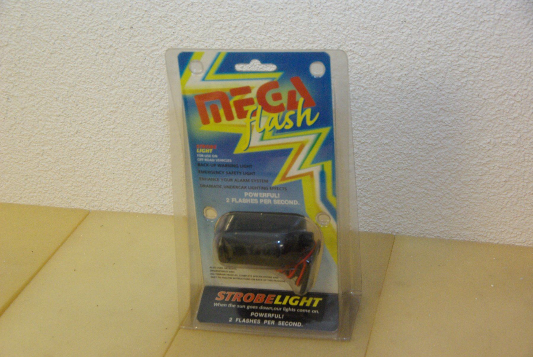 Tutti pezzi di ricambio auto: MEGA FLASH - Strobe Light - 12 Volt – Nuovo e nell'imballaggio originale da Herisau venduto da Cevianer1844