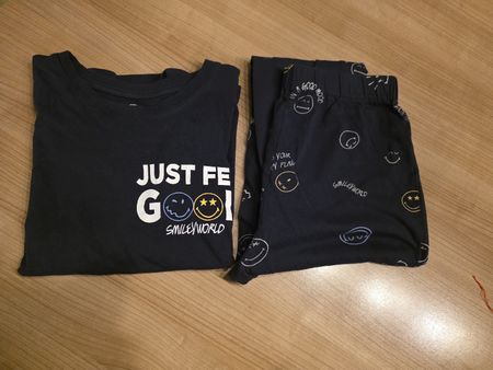 Pijama von Tchibo, Smiley, dunkelblau bedruckt Gr.134/140