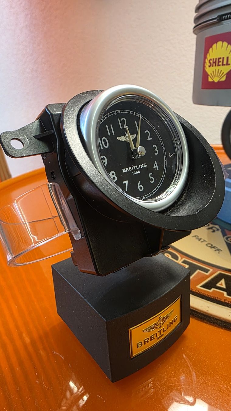 Breitling Orologi: BREITLING AVIATIK ODER BENTLEY UHR MIT AUSSTELLER – Usato da Winterthur venduto da Navitimer 6