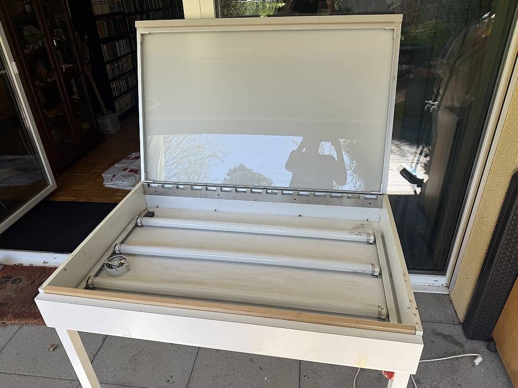 Tavoli: Light box, table lumineuse  – Usato da Lausanne venduto da Keloa 2