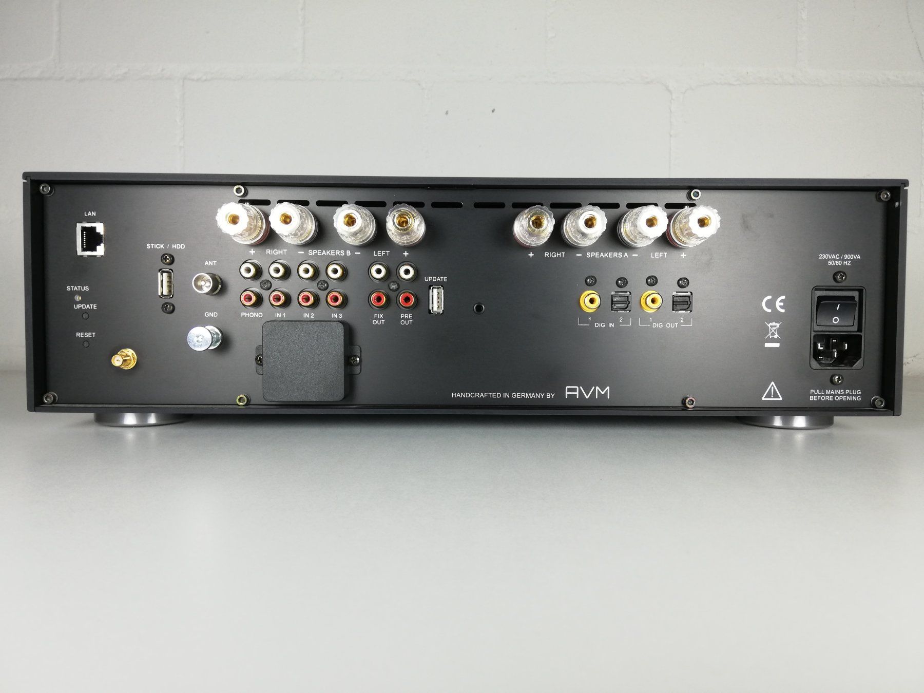 Avm Amplificatori: AVM CS 5.2 schwarz – Usato da Toffen venduto da RohrerHiFiAG 1