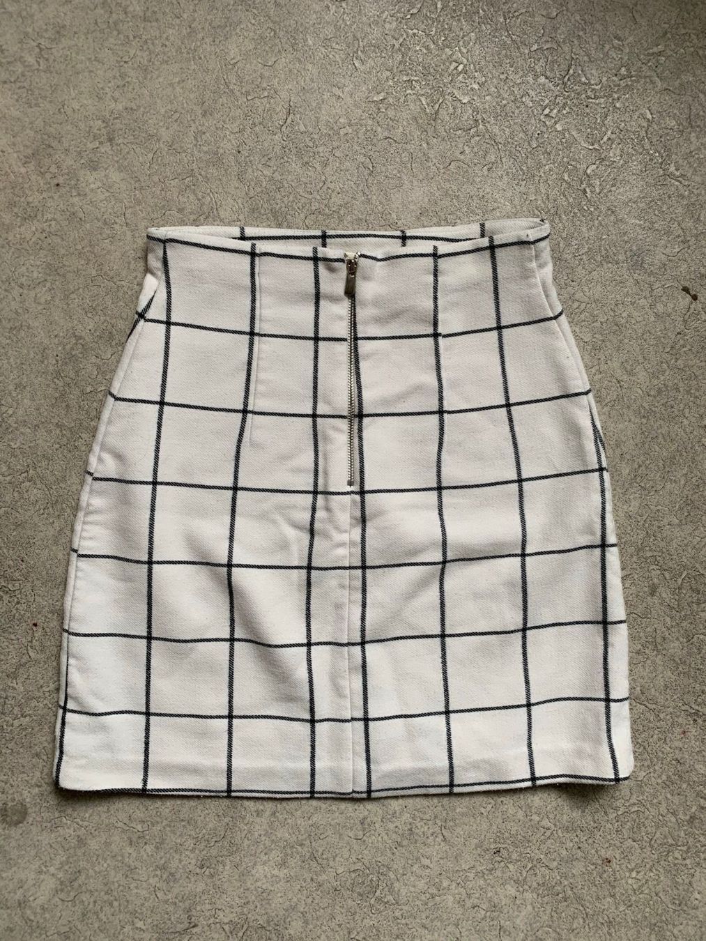 H&M Gonne: Rock weiss kariert - 36 – Usato da Zürich venduto da Diazaio 2