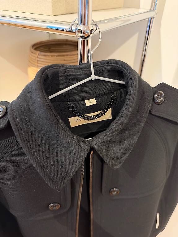 Burberry Sonstige Kleidung & Accessoires: BURBERRY CAPE BLACK – Neu (gemäss Beschreibung) aus Schwyz von bofb 3
