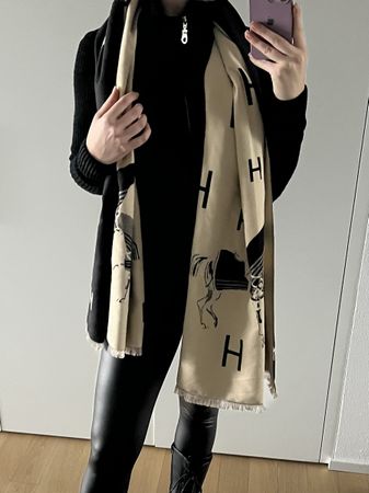 Schal mit Pferden und „H“ Tuch gross Kaschmir? Beige schwarz