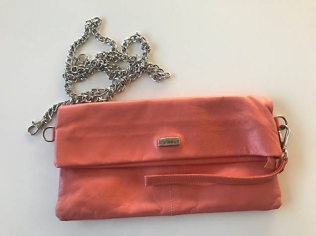 Borse da donna: Tasche Clutch Leder Lachsfarbe – Usato da Richterswil venduto da KAYLEIGH_77