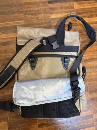 Stylischer Surifrey Kurierrucksack - fürs Velo!