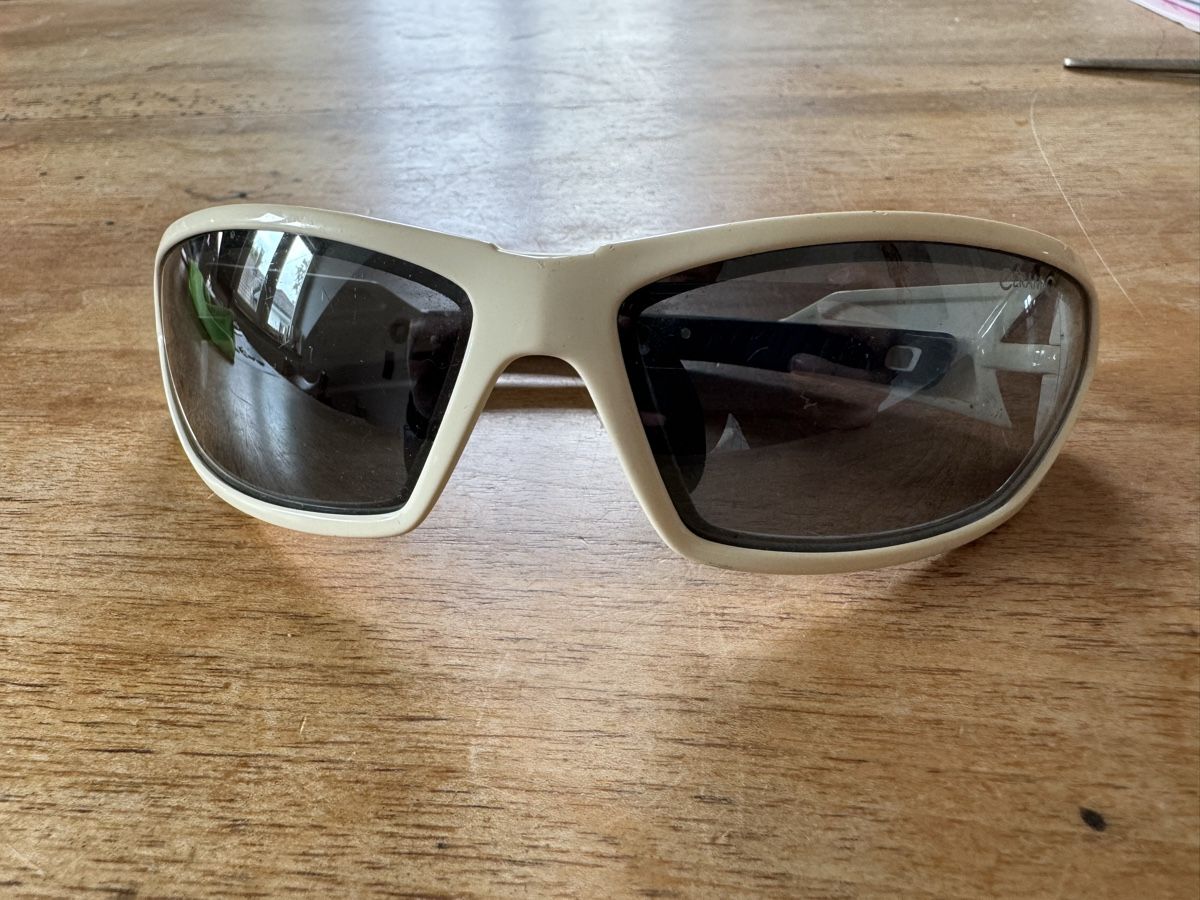 Occhiali & Lenti: Sonnenbrille, weisses Gestell – Usato da Zürich venduto da chr_lgh5