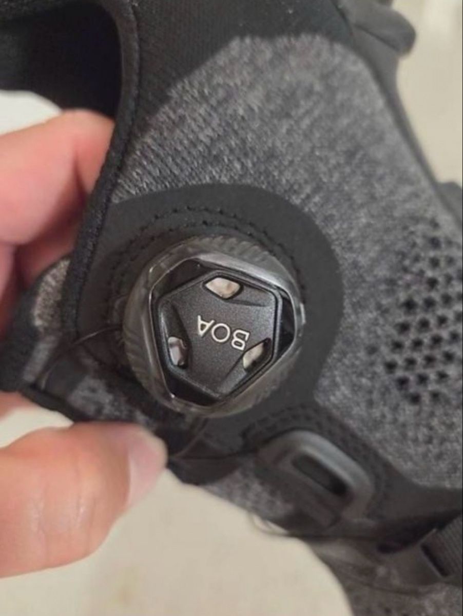 Scarpe da uomo: Vaude Velo Click Schuhe Grösse 36 oder 40 (Preis pro Paar) – Usato da Zürich venduto da janine_stalder 2