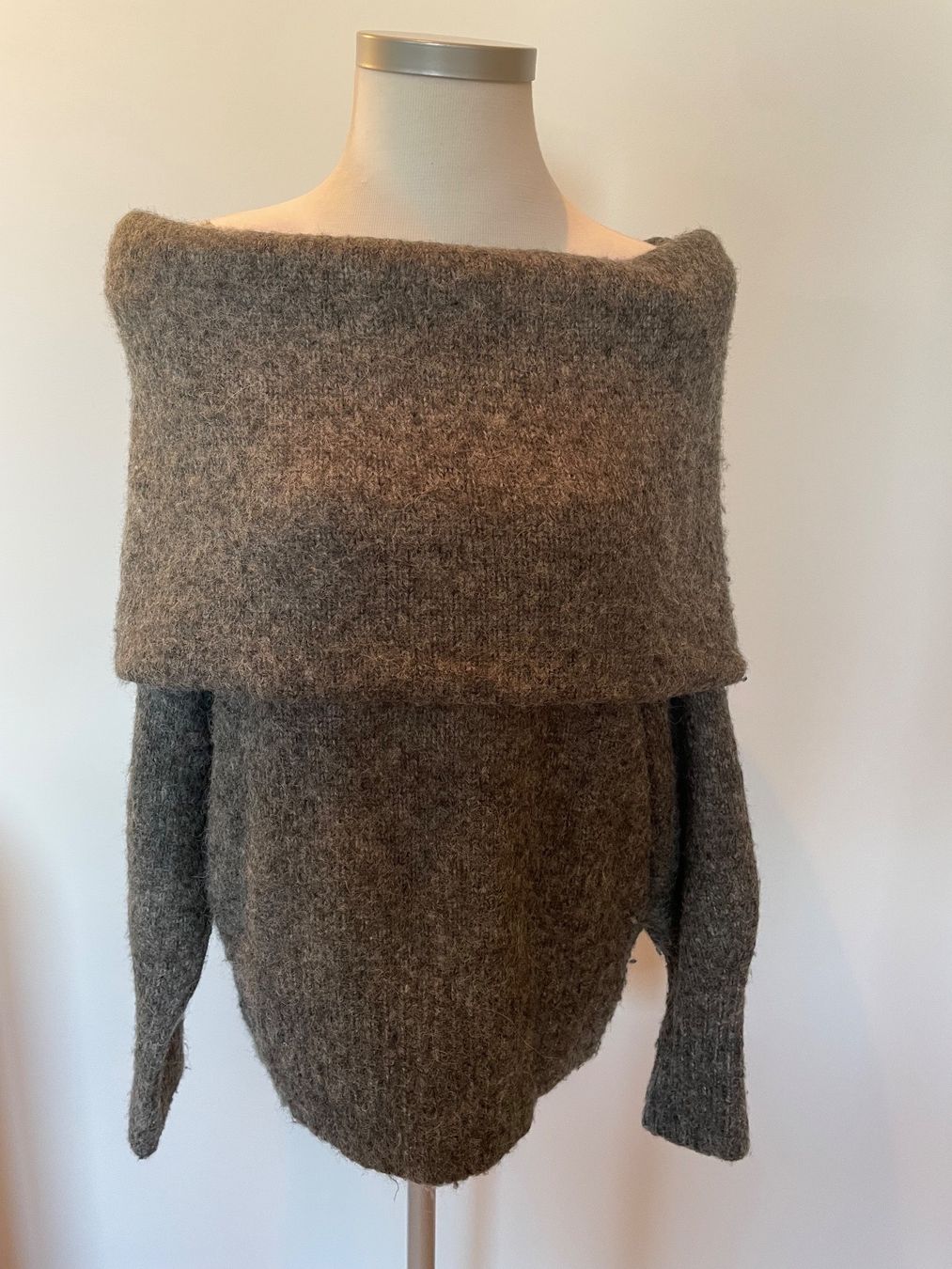 H&M Maglioni & Felpe: Rollkragenpullover Gr. M, neu – Nuovo e nell'imballaggio originale da Neunkirch venduto da autoscooter57 1