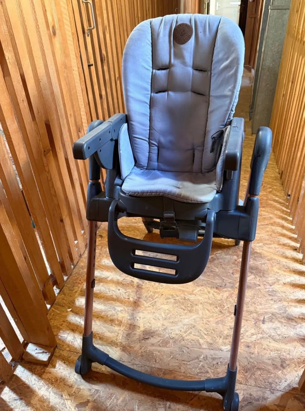 Maxi-Cosi Seggioloni: Chaise haute bébé pliable Maxi-Cosi – Usato da St-Aubin-Sauges venduto da tantome 1