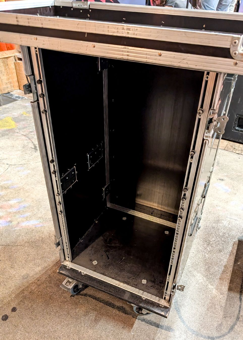Altri accessori: Thon Rack 20HE auf Rollen  – Usato da Kriessern venduto da Droopy 1