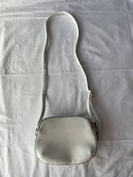 Weisse Tasche