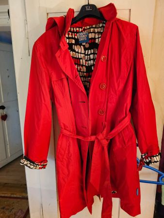 Regenmantel in Rot von Happy Rainy Days in XXL