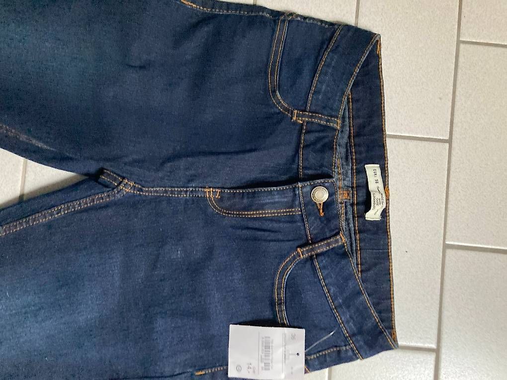 Jeans: Jean neuf avec étiquette, taille 34/36 – Usato da Lausanne 26 venduto da anaxena 2