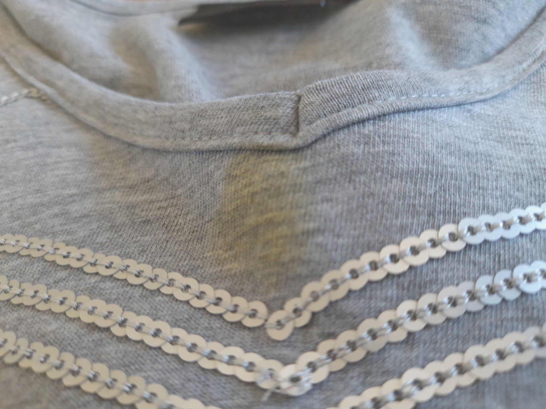 T-shirt: 1 thee shirt dames – Usato da Miecourt venduto da Marly1 4