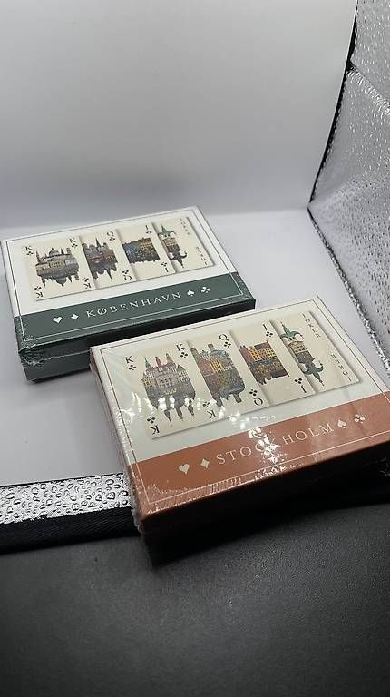 Spiele: Spielkarten / Jasskarten Geschenkkarton mit 2 Decks ma – Neu und originalverpackt aus Eiken von gre_j9y8