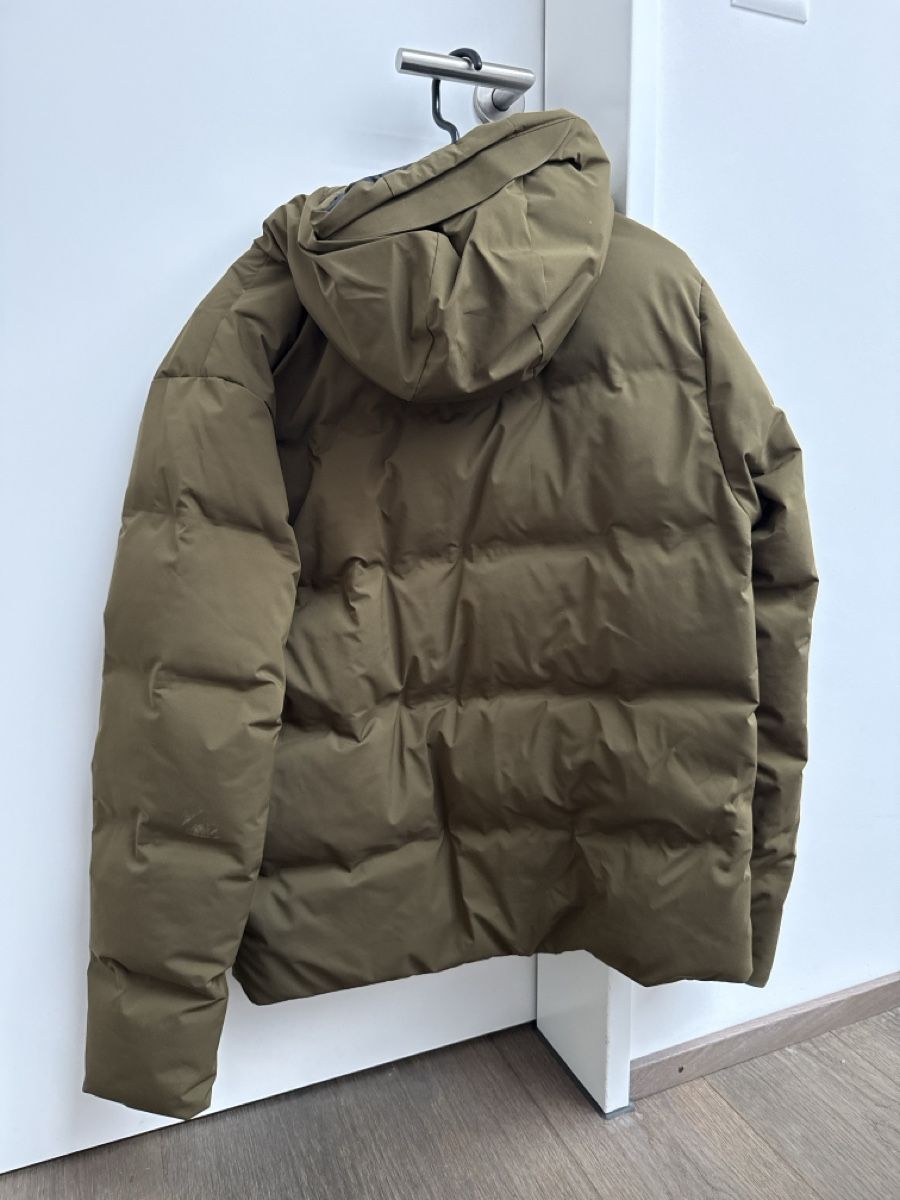 Patagonia Giacche: Patagonia Down Jacket Olive Green Like New Condition – Usato da Zürich venduto da flo_2wkz 2