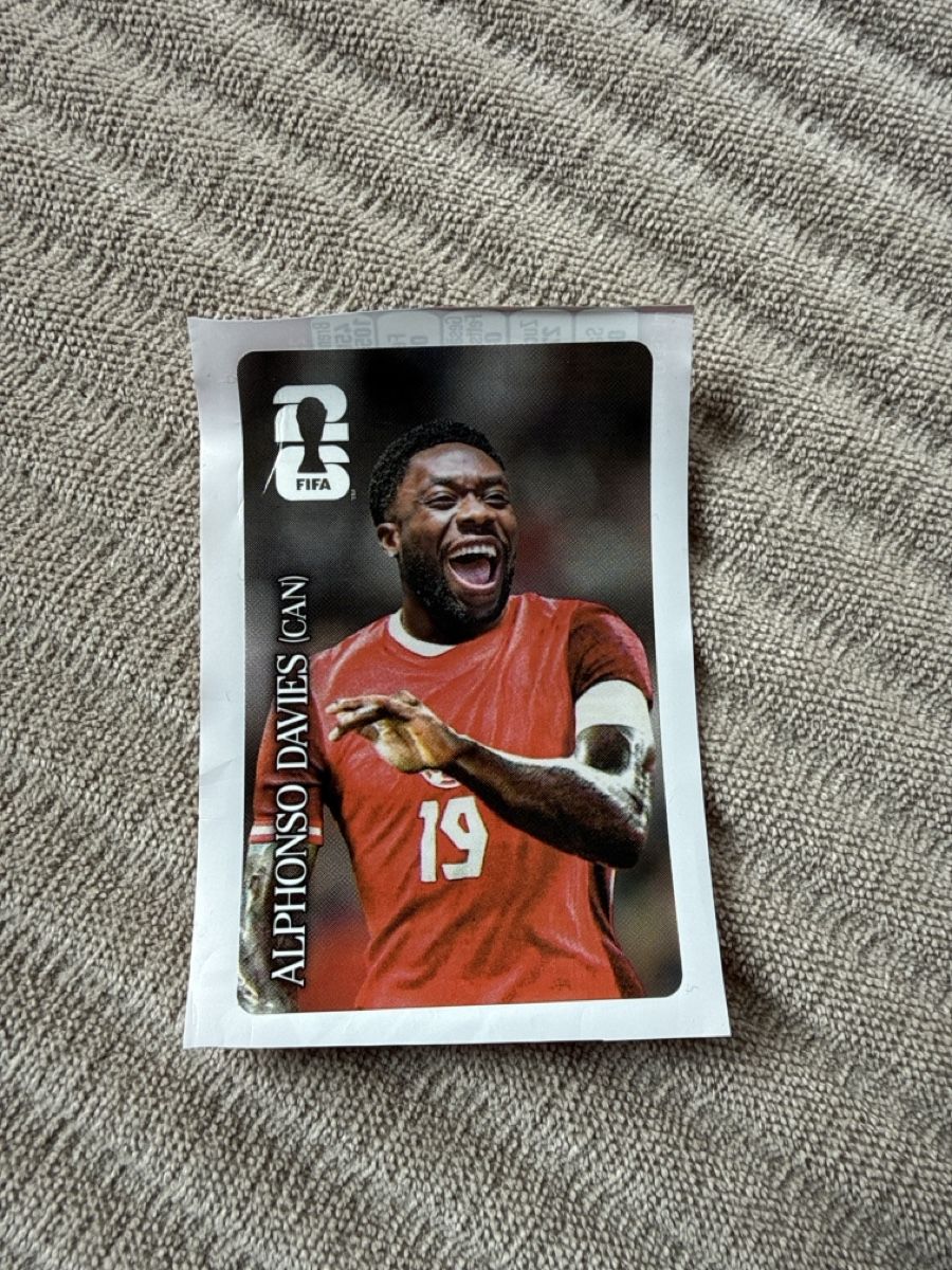 Panini Cartes à collectionner: Panini coca extra sticker Alphonso Davies - CC7 – Neuf (Voir description) à La Neuveville par Ibo2300