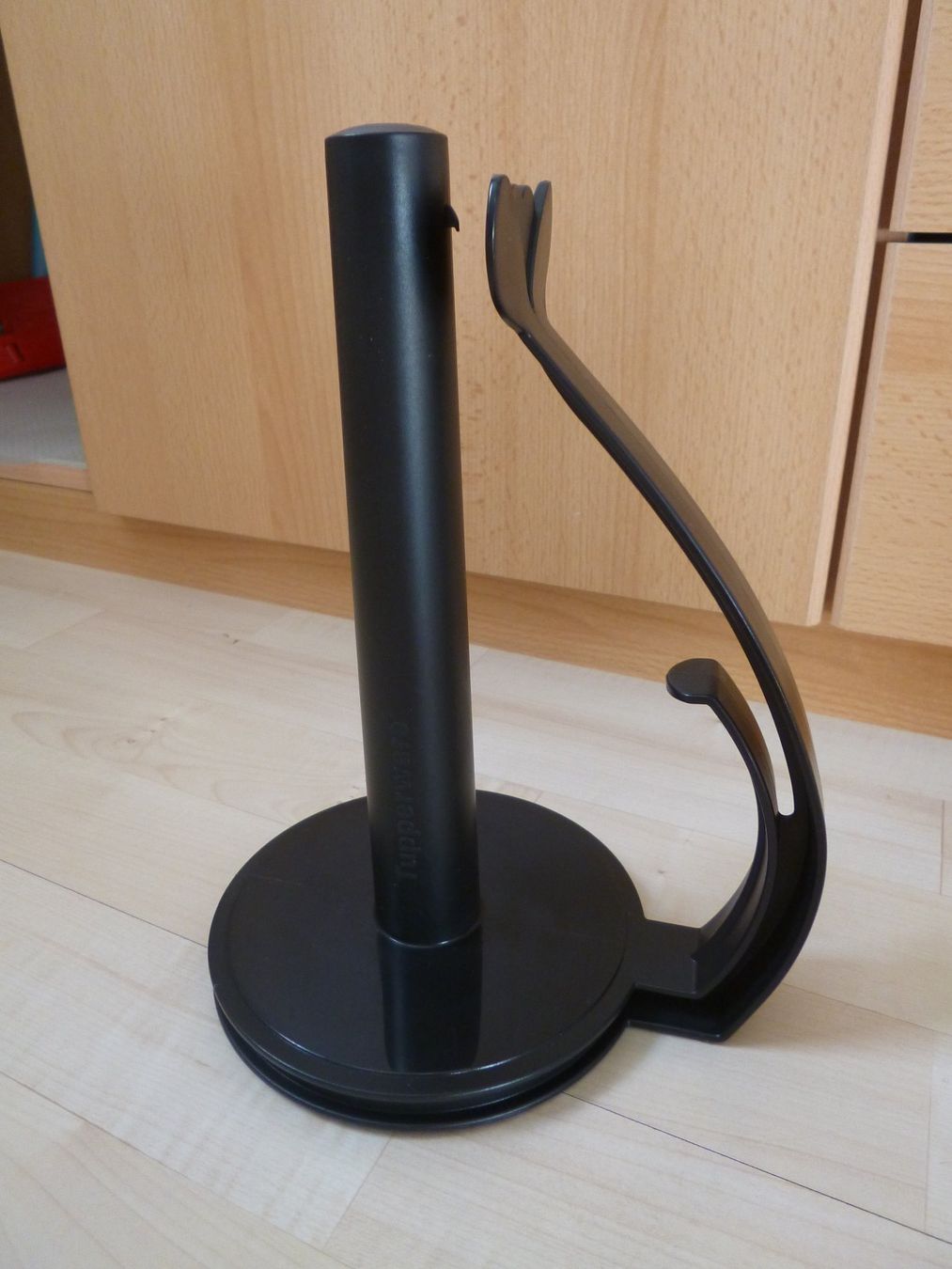 Tupperware Altro per la casa: schwarzer Tupperware Küchenrollen-Halter (Modell – Usato da Dättlikon venduto da Mamakuga