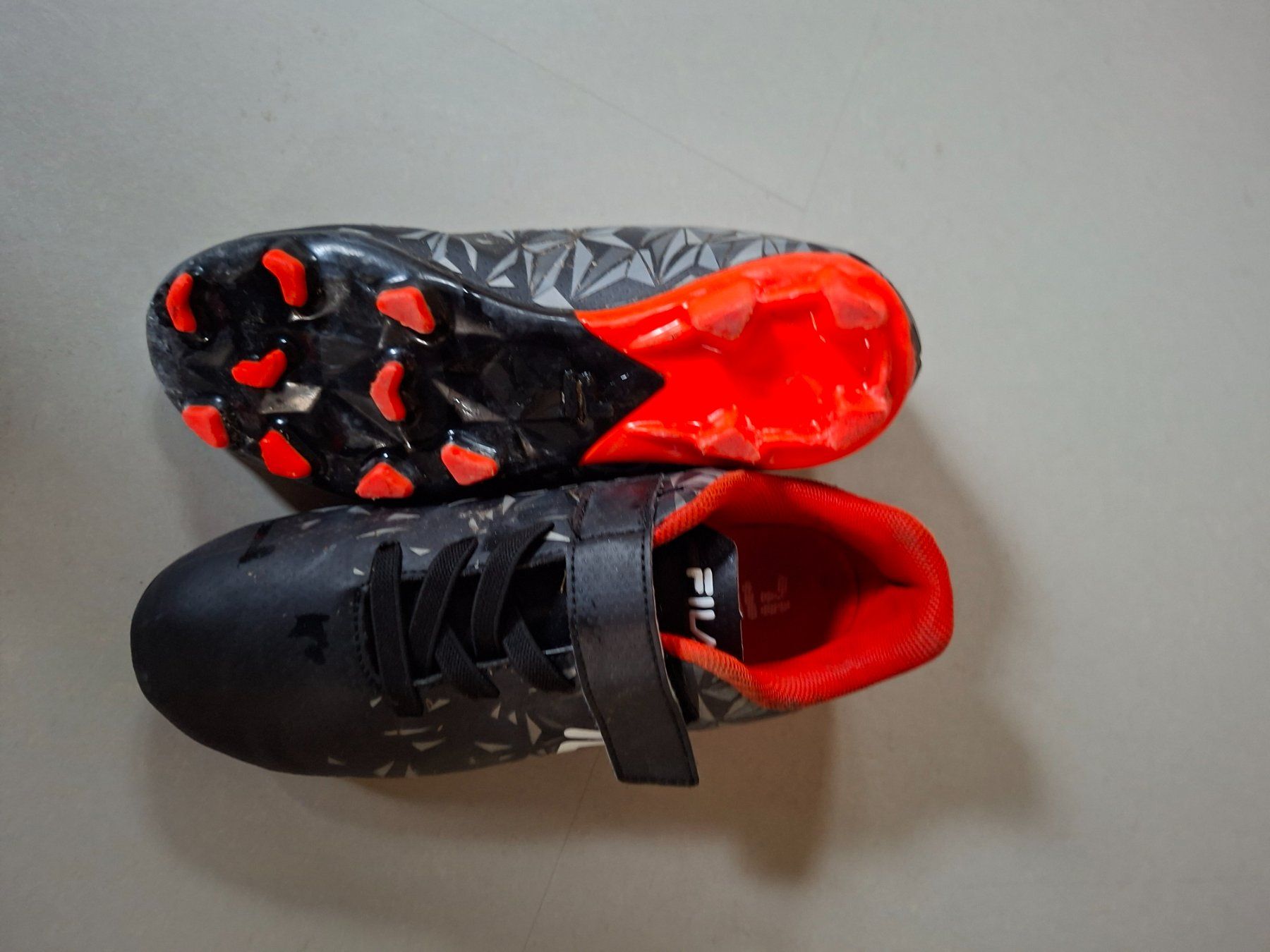 Fila Scarpe per ragazzi: Fussballschuhe Gr. 33 – Usato da Treiten venduto da Lamm99 1