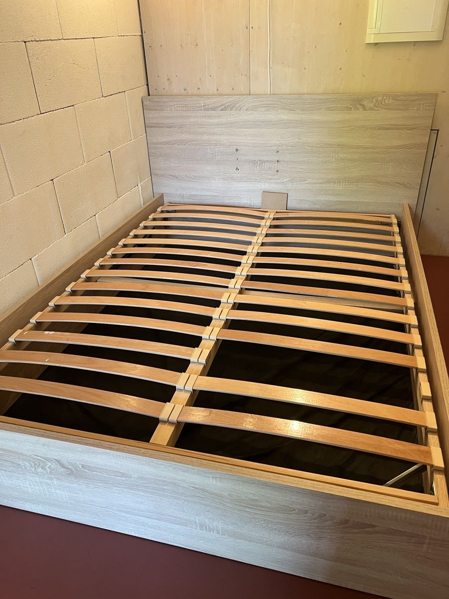 Betten: Jugendbett 140x190 cm – Gebraucht aus Bern von Tukan4