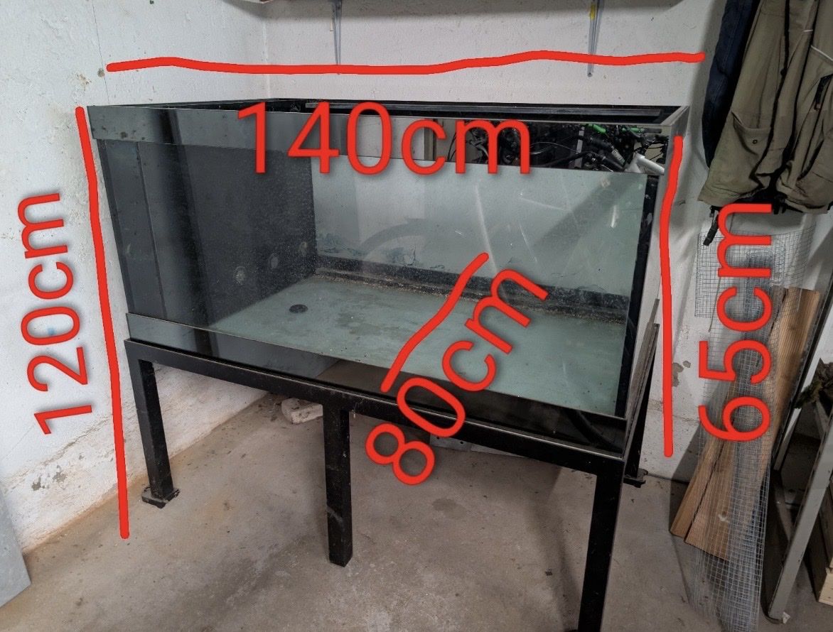 Aquarium: Grosses Aquarium mit Untergestell + Filterbecken – Gebraucht aus Wohlen AG von jes_9c79 1