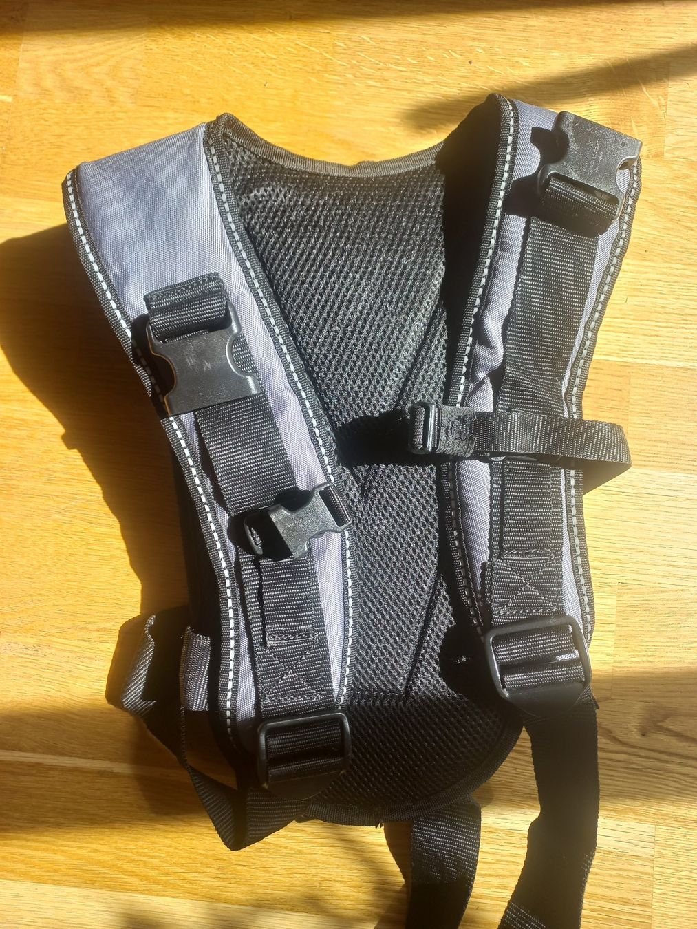Attrezzatura di sicurezza: Harnais sécurisation passager Veector moto scooter – Usato da La Tour-de-Peilz venduto da Gilbrtogil 1
