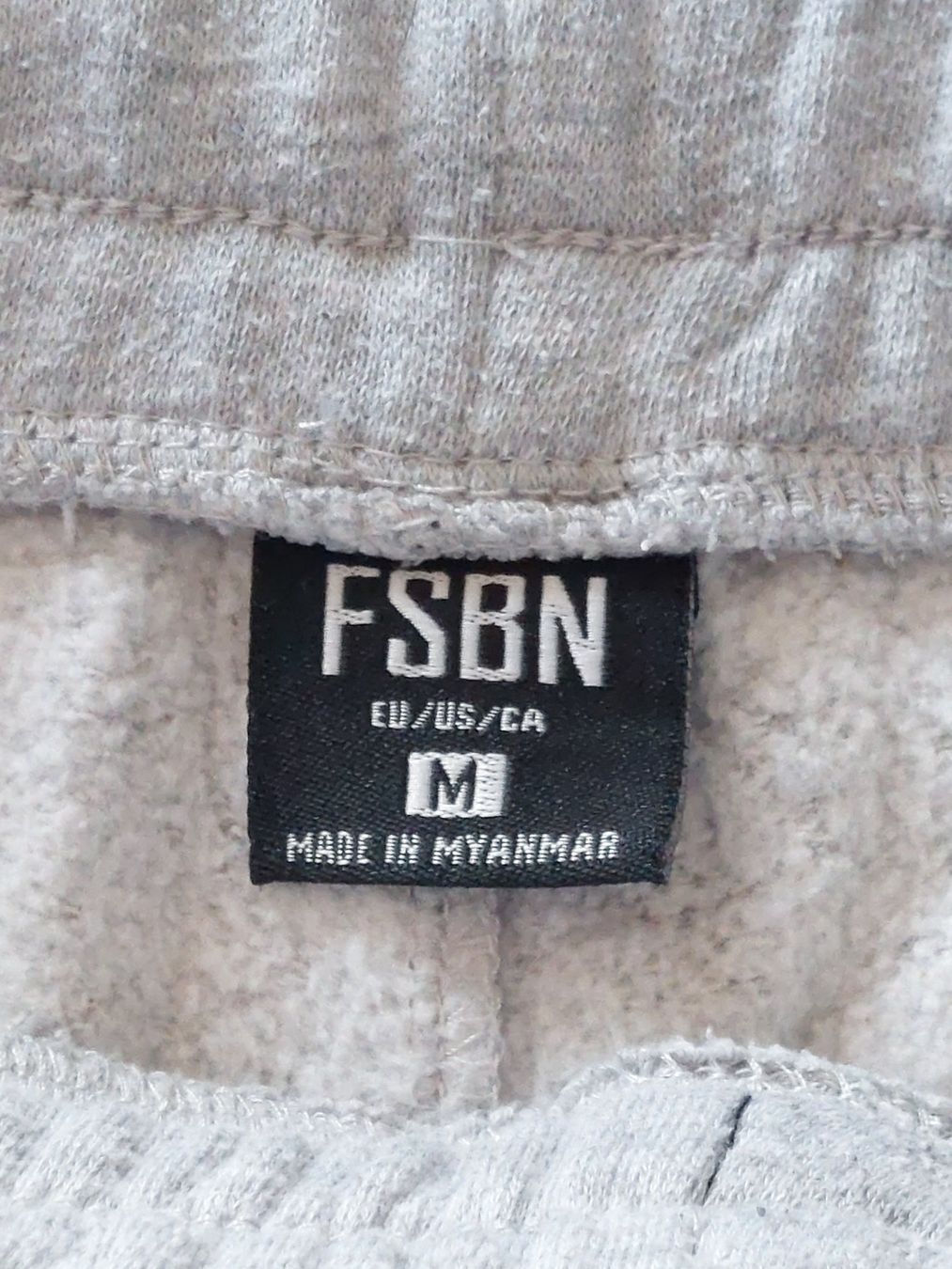 Pantalons: Kurze Hose – D'occasion à Hefenhofen par GSC99 2