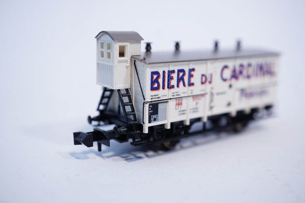 47883 - Covered Freight Car K2 Biere du Cardinal SBB - H0 - Freight Cars