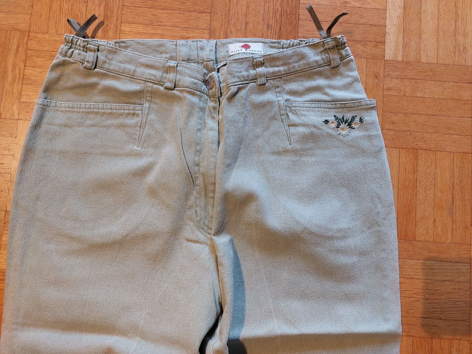 Jeans: schöne Jeans / Hose, helles oliv, Grösse 21 – Gebraucht aus Escholzmatt von Stern777 1