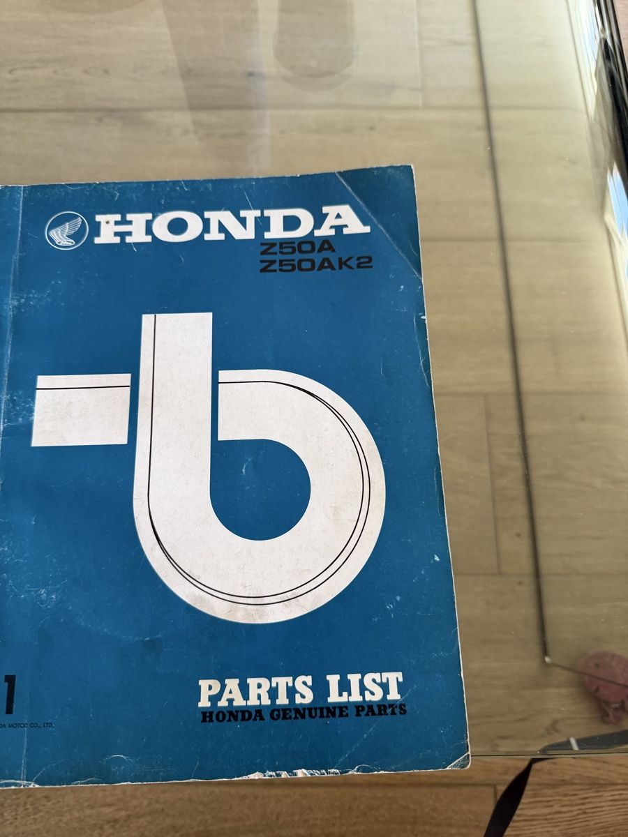 Libri: Honda Monkey z50a – Usato da La Chaux-de-Fonds venduto da philippe454
