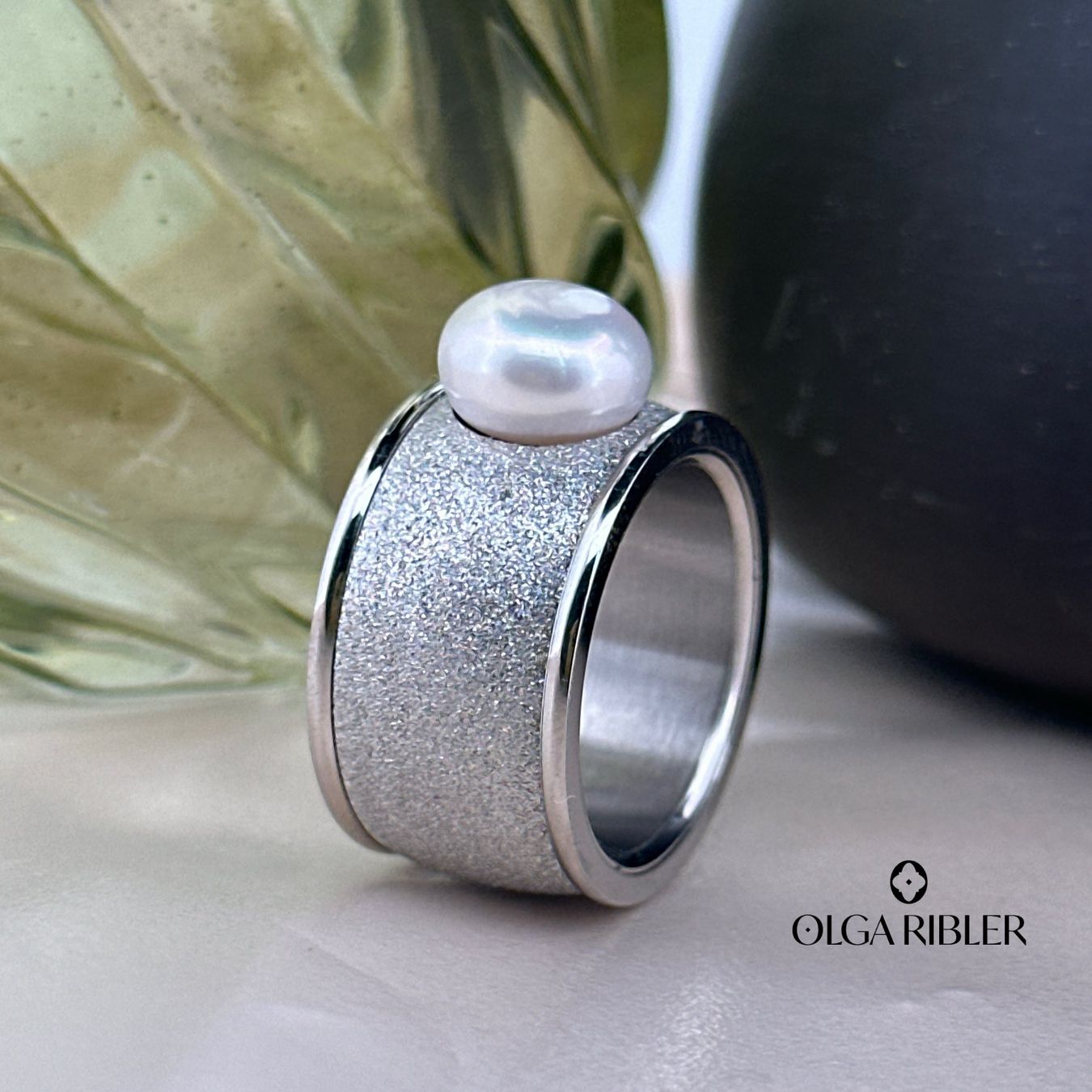 Olga Ribler Anelli: Statement- Edelstahl Ring mit Süsswasserperle Gr 60 – Nuovo (secondo la descrizione) da Luzern venduto da Schmuckoutlet 2