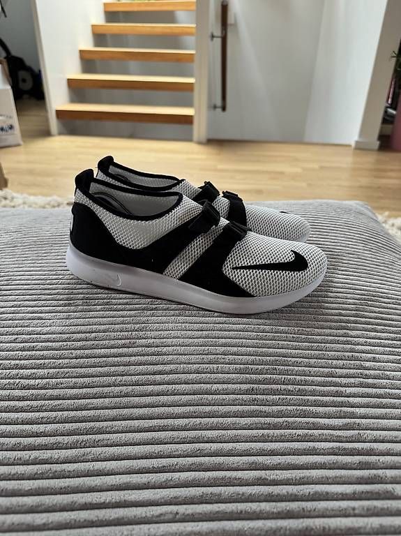 Scarpe da uomo: Nike Sockracer ID US10 EU44 – Usato da Zürich venduto da oli_lk9l 1
