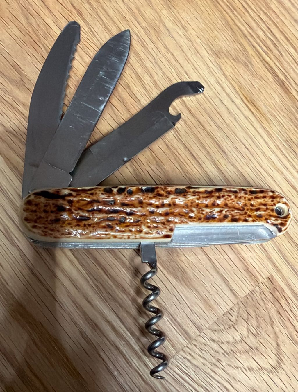 Victorinox Taschenmesser: VICTORINOX SACKMESSER – Gebraucht aus Zürich von Frei-Occasionen