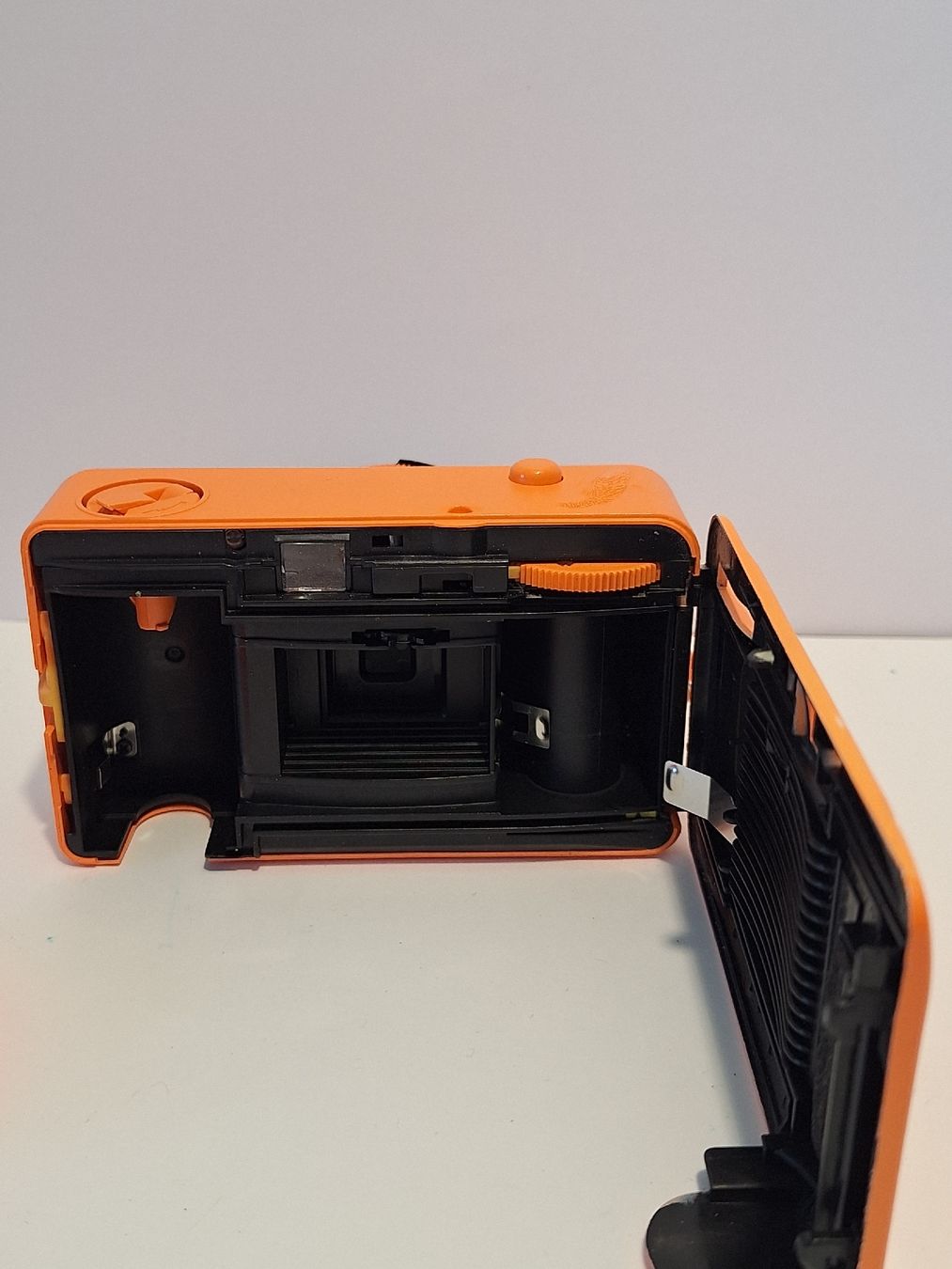 Lomo Fotocamera: Lomography Fish eye orange + wasserdichte Schutzhülle – Usato da Pfäffikon SZ venduto da TobyPeterson 3