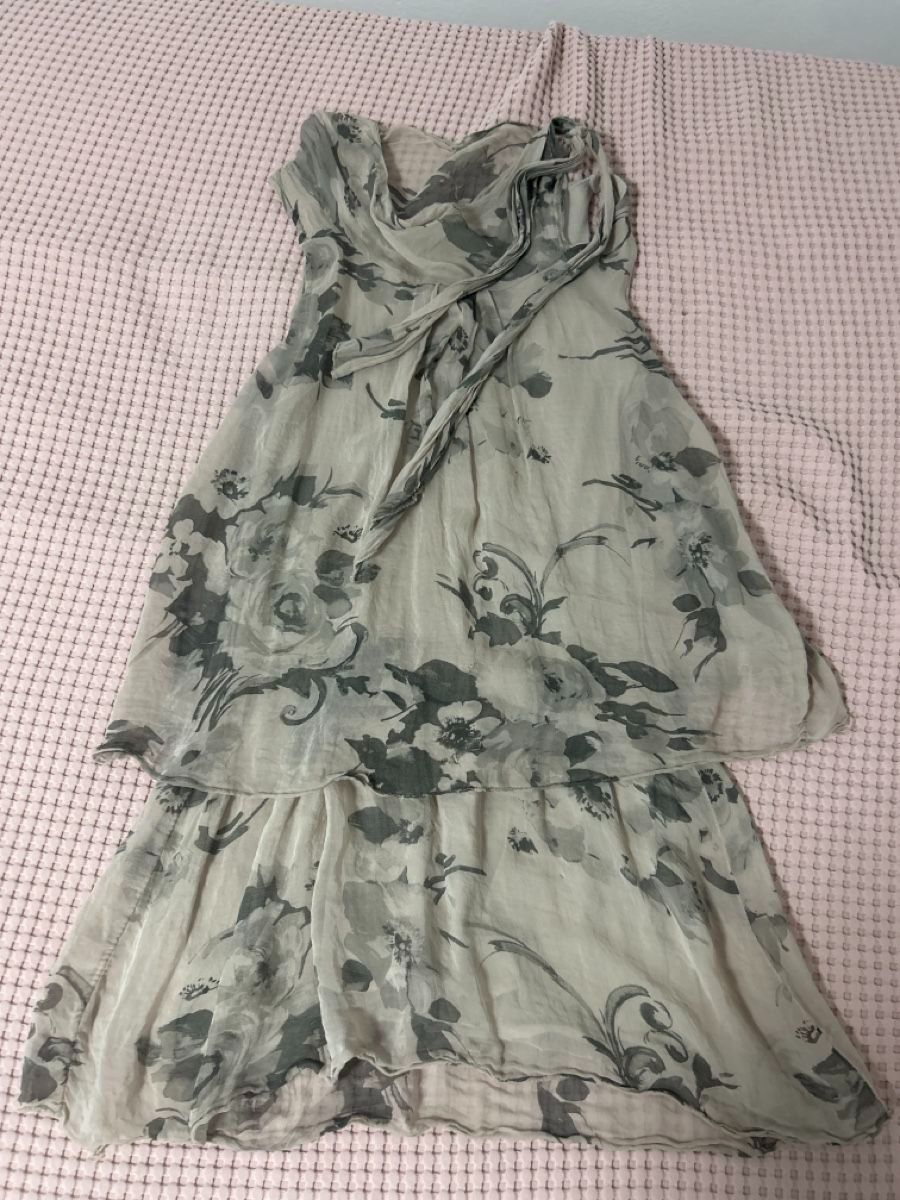 Vestiti: Seidenkleid  mit Blumenmuster Gr. 36 – Usato da Rothenburg venduto da Regenbogenwolken