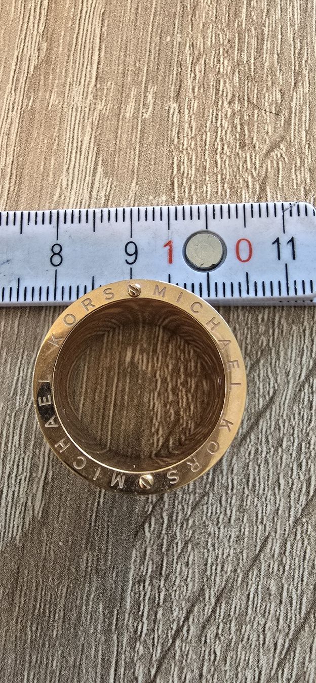 Anelli: Michael Kors Ring, goldig mit Strass - Hingucker! – Usato da Richterswil venduto da Ivypearl 1
