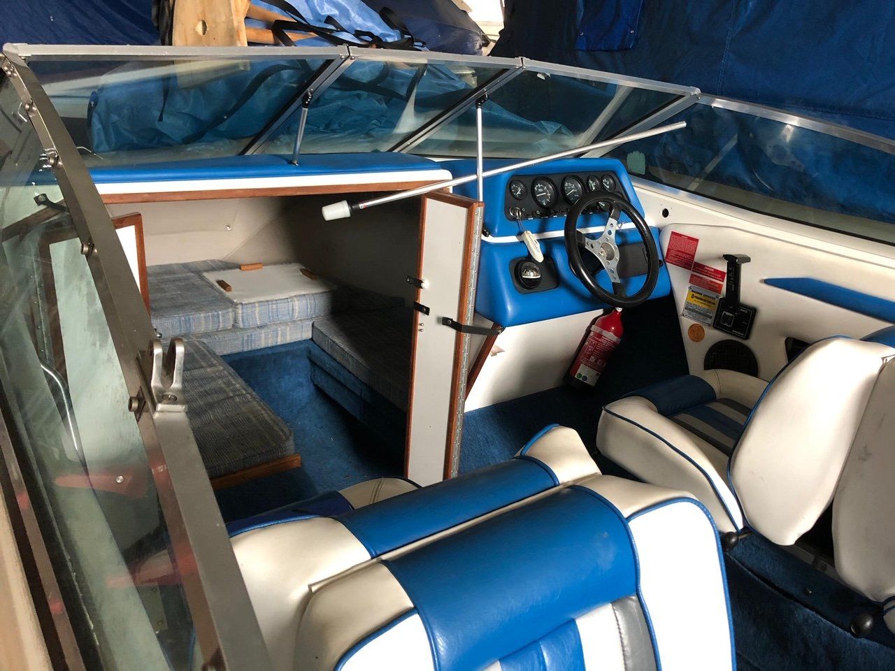 Sea Ray Barche: SEA RAY 200 CC SPORT – Usato da Avenches venduto da BOOTTRANSPORTE 2