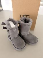 UGG Bailey Bow II, Grösse 22