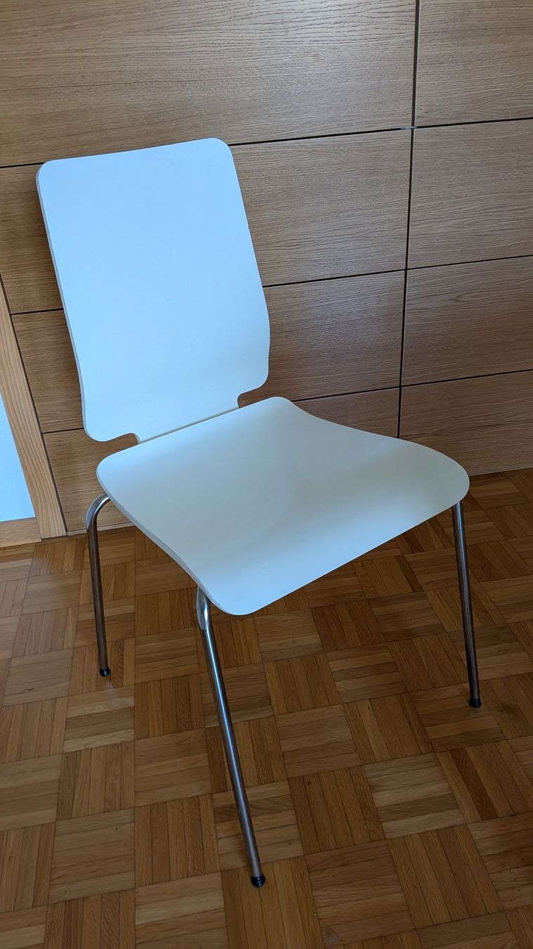 Set di tavolo e panche: Esstisch mit vier Stühlen – Usato da Rupperswil venduto da white.rabbit 4