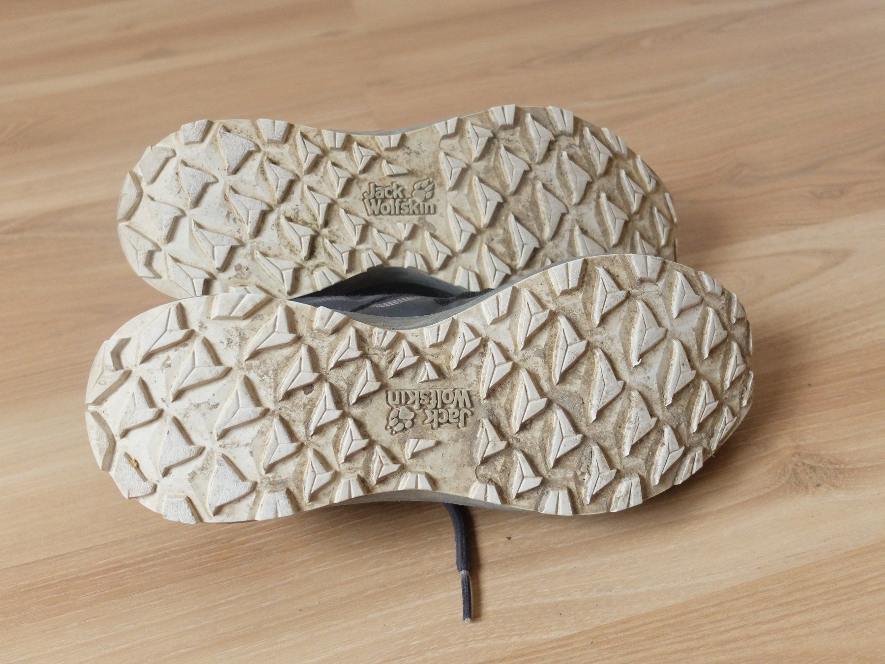 Jack Wolfskin Scarpe da donna: Jack Wolfskin baskets marche 39 // Envoi / Versand OK – Usato da Les Breuleux venduto da malice_13 3